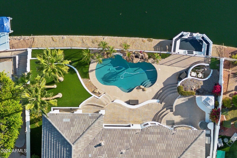 5473 W Arrowhead Lakes Dr, Glendale, AZ 85308