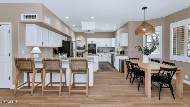 5474 W Melinda Ln, Glendale, AZ 85308