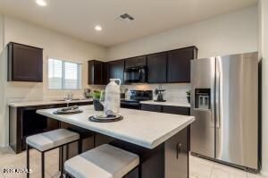 5475 Darwin Dr, San Tan Valley, AZ 85140