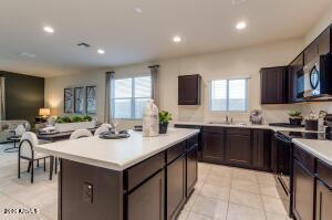 5475 Darwin Dr, San Tan Valley, AZ 85140