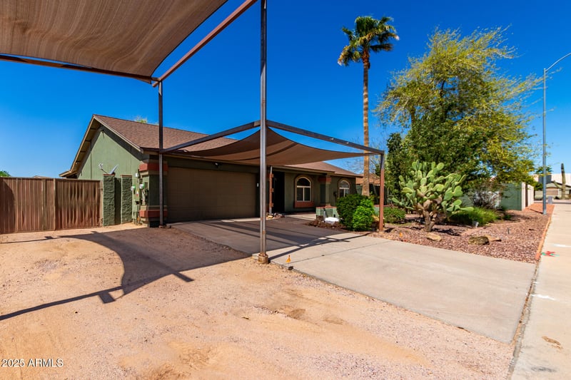 548 82nd St, Mesa, AZ 85207
