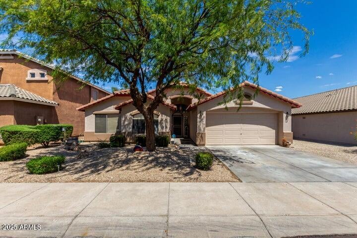 548 Embassy Dr, San Tan Valley, AZ 85143