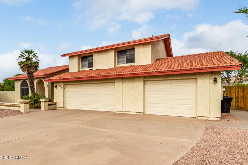 548 Hope Cir, Mesa, AZ 85203