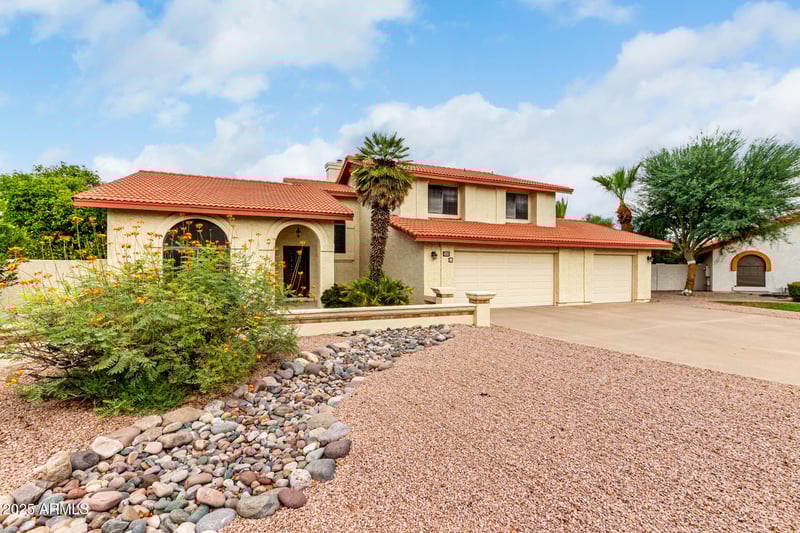 548 Hope Cir, Mesa, AZ 85203
