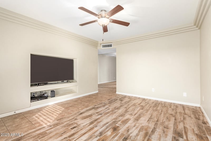 549 34th Pl, Mesa, AZ 85204