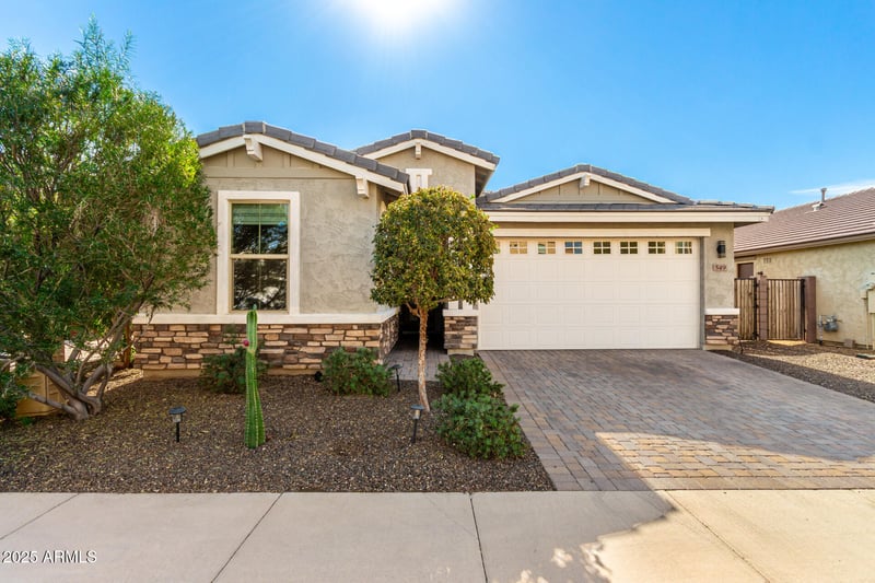 549 Balao Dr, Phoenix, AZ 85085