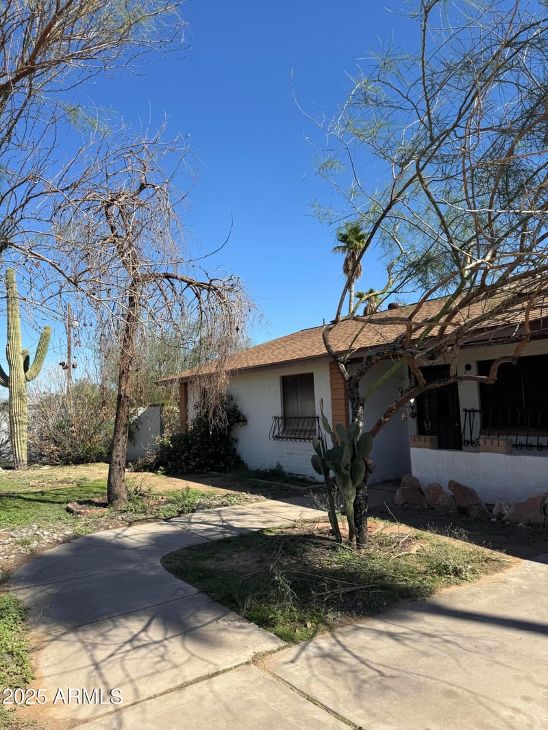 549 Crismon Rd, Mesa, AZ 85207