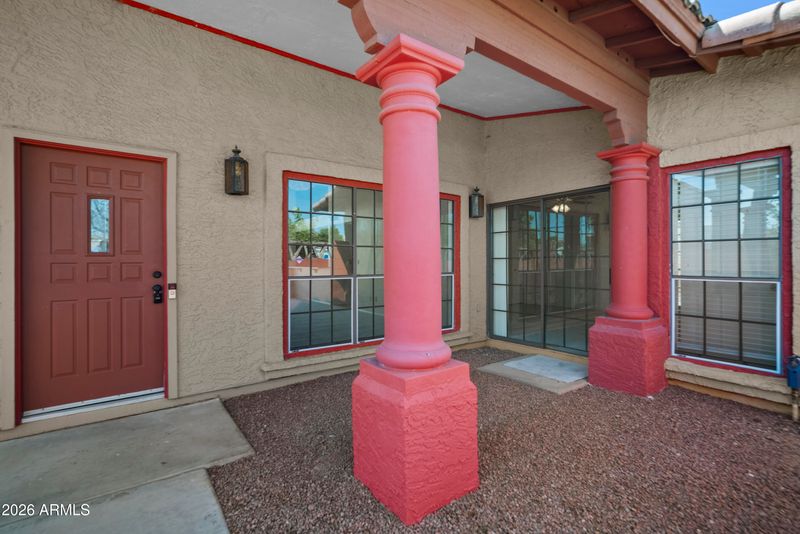 549 E Glencove St, Mesa, AZ 85203