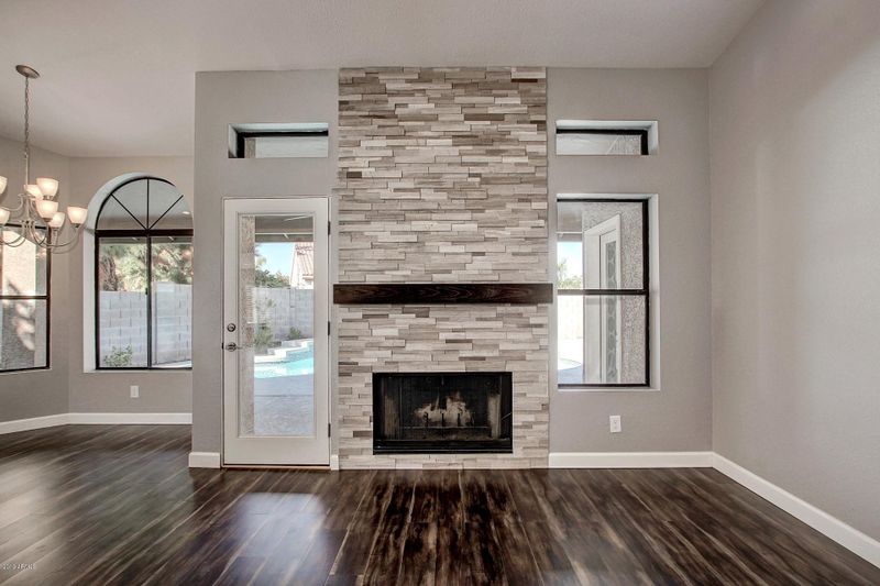 549 S Bay Shore Blvd, Gilbert, AZ 85233