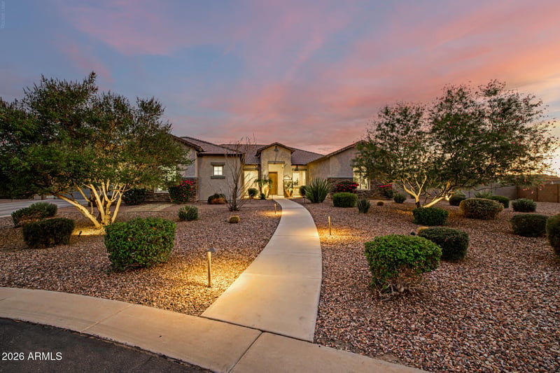 549 Haxtun St, San Tan Valley, AZ 85143
