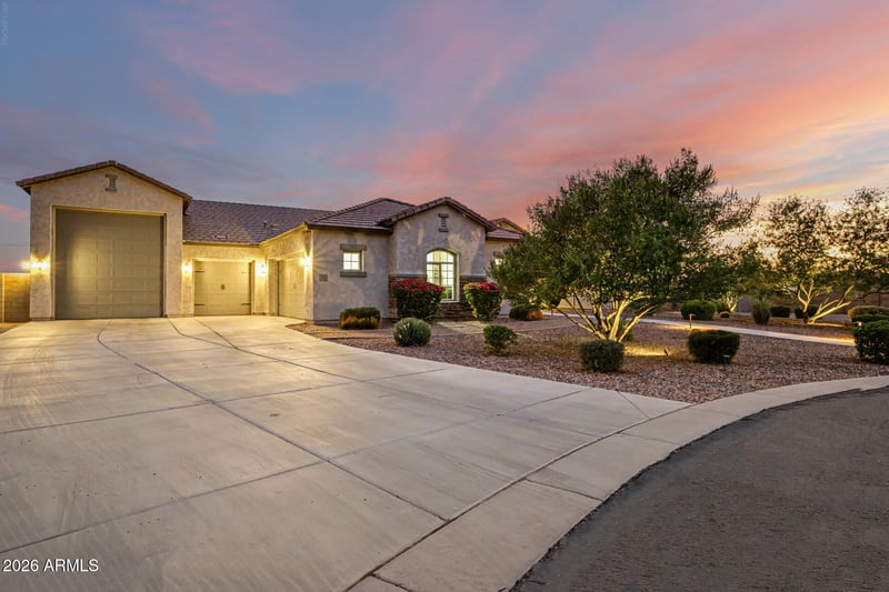 549 Haxtun St, San Tan Valley, AZ 85143
