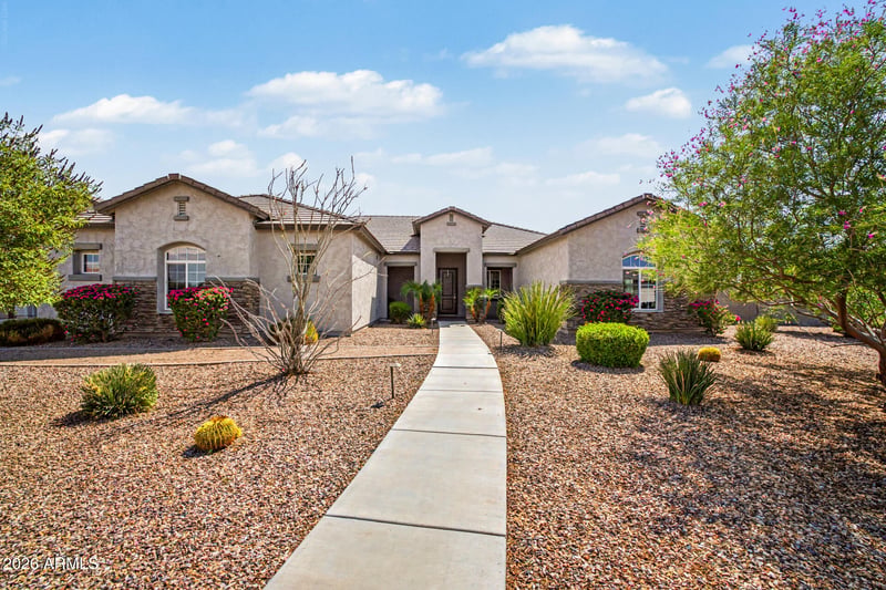 549 W Haxtun St, San Tan Valley, AZ 85143
