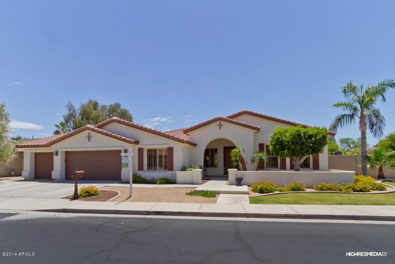 55 E Vinedo Ln, Tempe, AZ 85284