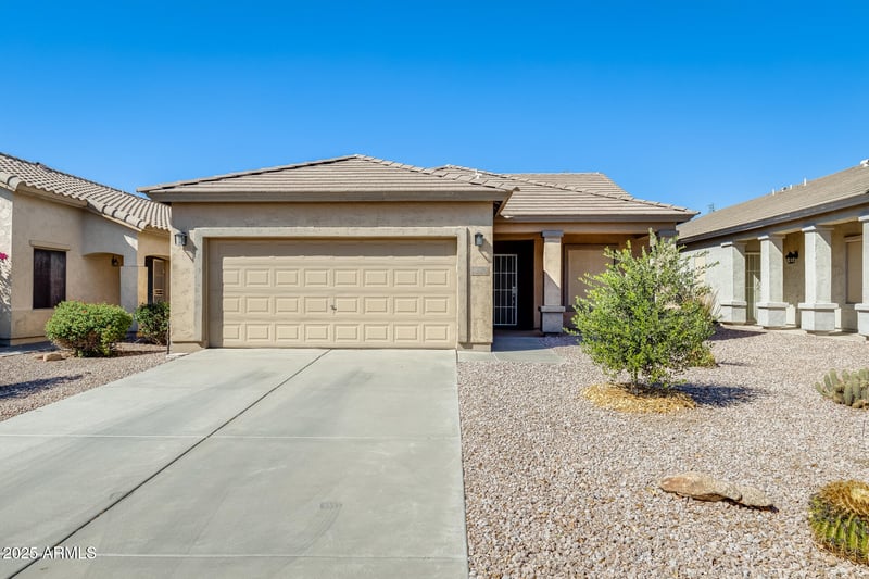 550 Goldmine Ln, San Tan Valley, AZ 85140