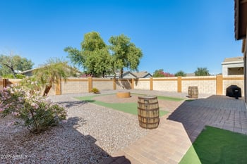 550 Goldmine Ln, San Tan Valley, AZ 85140