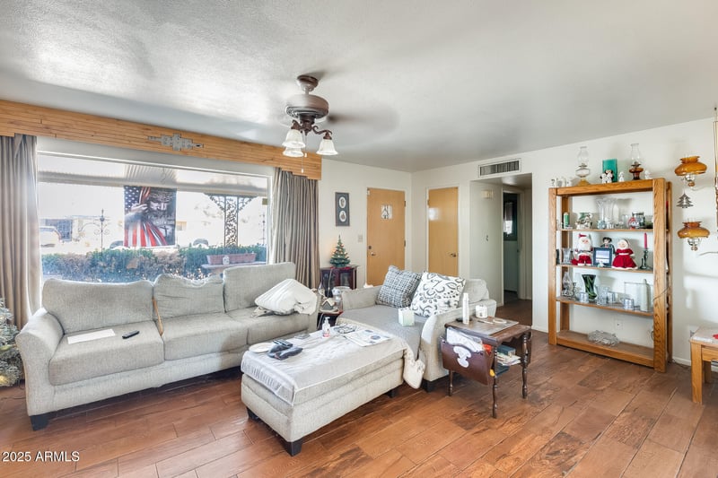 5501 Dallas St, Mesa, AZ 85205