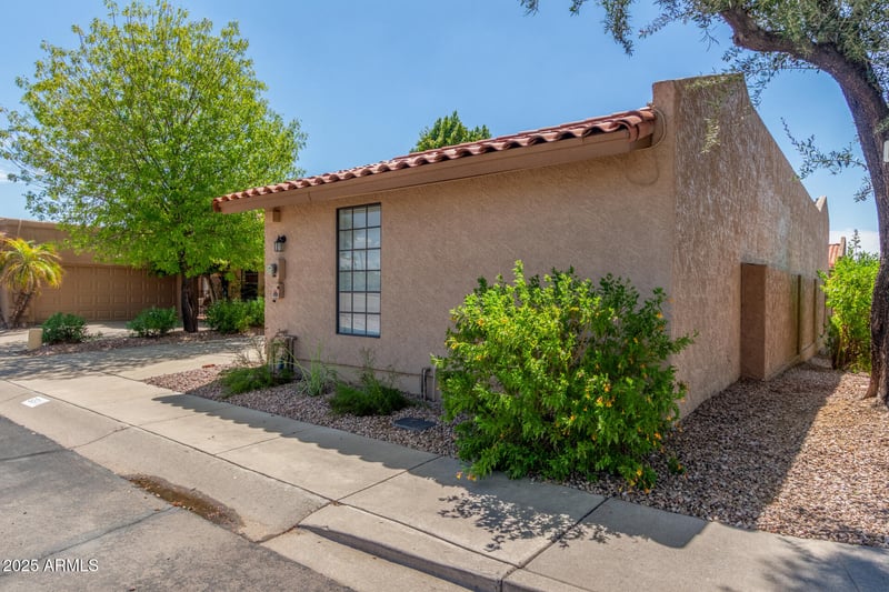 5501 Desert Hills Dr, Scottsdale, AZ 85254