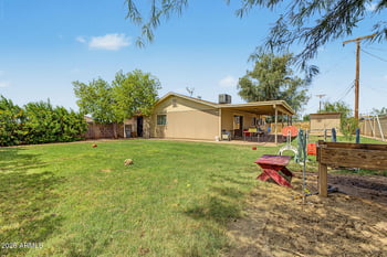 5501 N 62nd Dr, Glendale, AZ 85301
