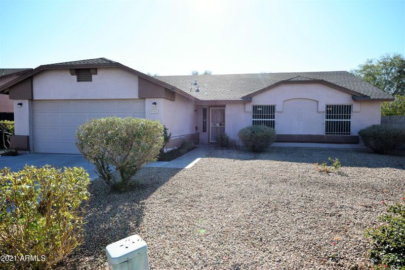 5502 N 73rd Ln, Glendale, AZ 85303