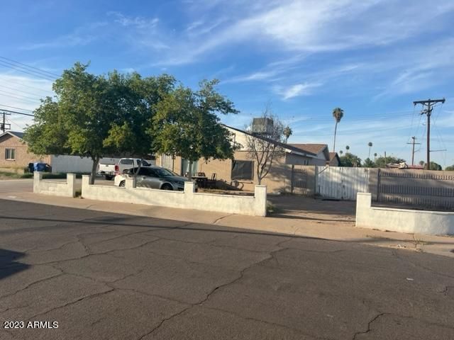 5502 W Avalon Dr, Phoenix, AZ 85031