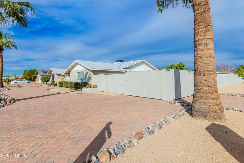 5502 W Monte Cristo Ave, Glendale, AZ 85306
