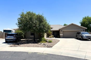 5503 83rd Dr, Glendale, AZ 85305