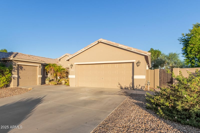 5503 83rd Dr, Glendale, AZ 85305