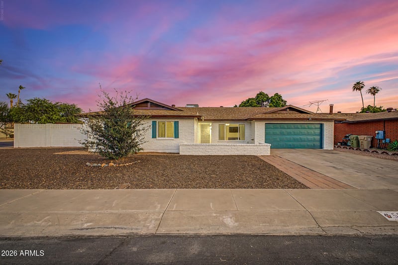 5503 W Cinnabar Ave, Glendale, AZ 85302
