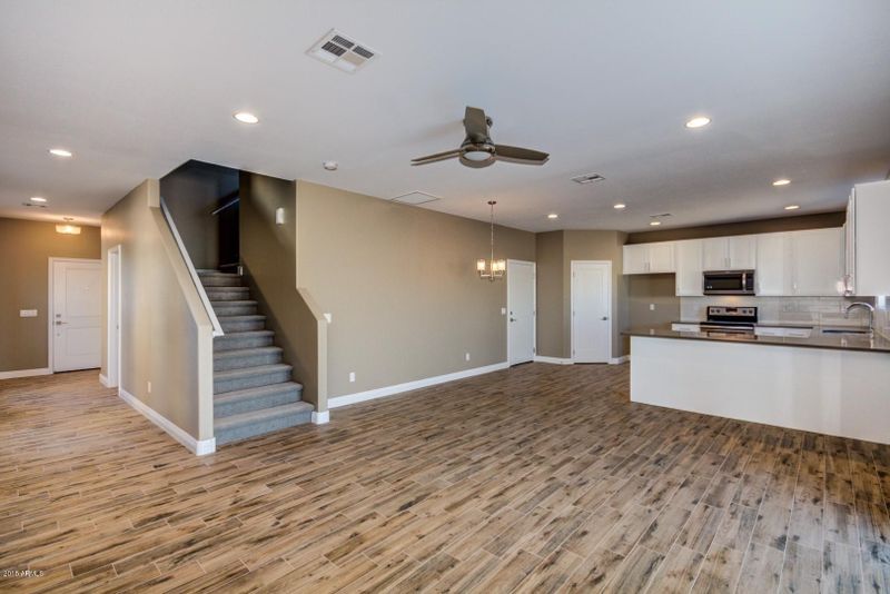 5504 S 10 Ave, Phoenix, AZ 85041