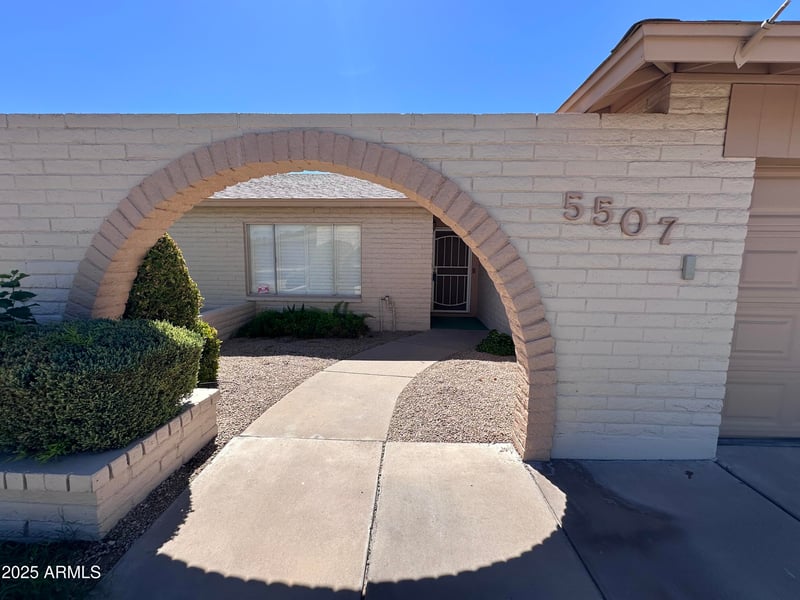 5507 Hearn Rd, Glendale, AZ 85306