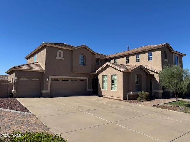 5508 83rd Dr, Glendale, AZ 85305