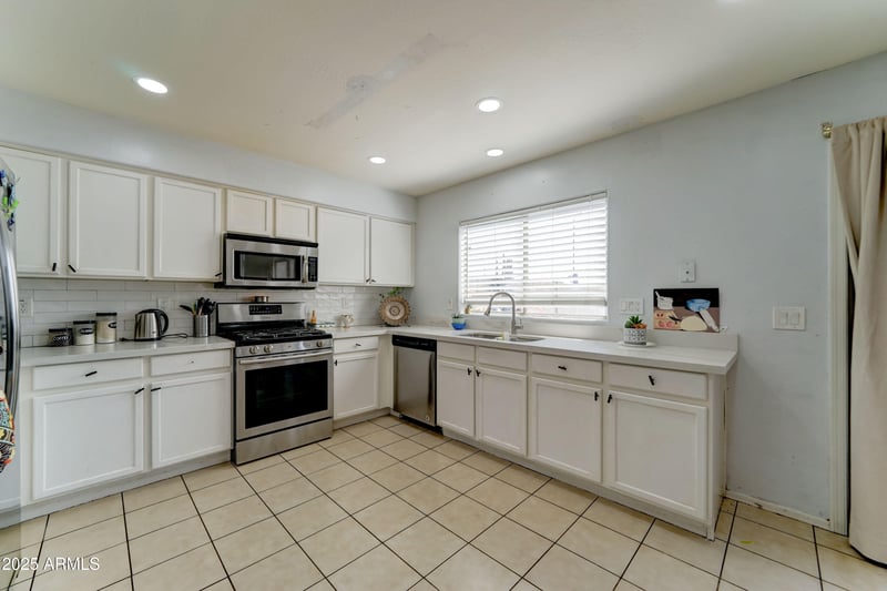 5509 51st Dr, Laveen, AZ 85339
