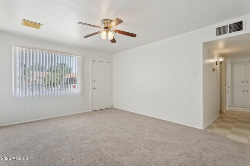 5509 63rd Dr, Glendale, AZ 85301