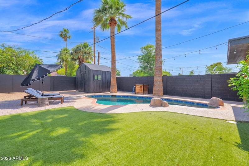 5513 E Earll Dr, Phoenix, AZ 85018