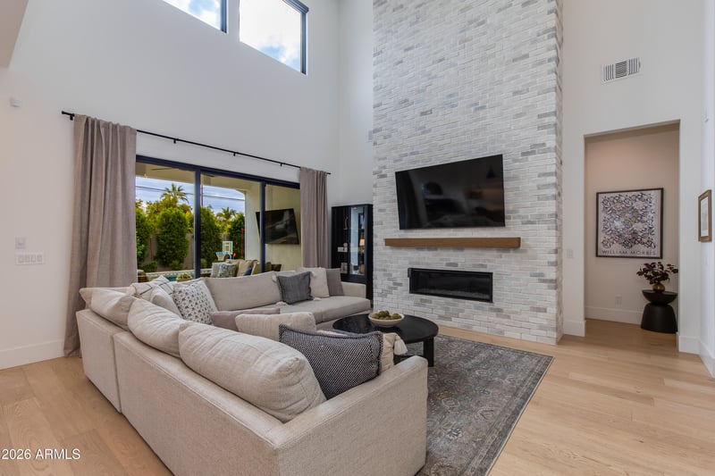 5513 Verde Ln, Phoenix, AZ 85018