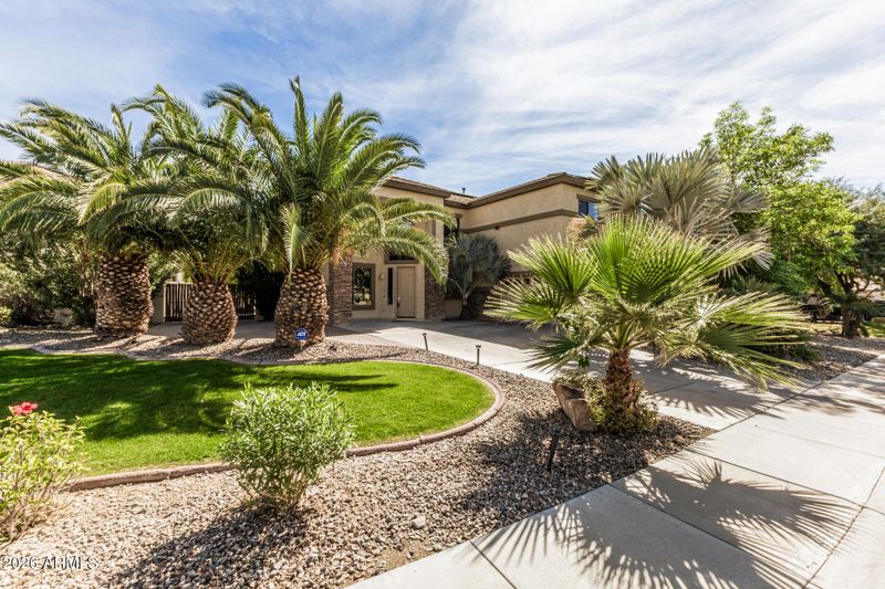 5513 W Rowel Rd, Phoenix, AZ 85083