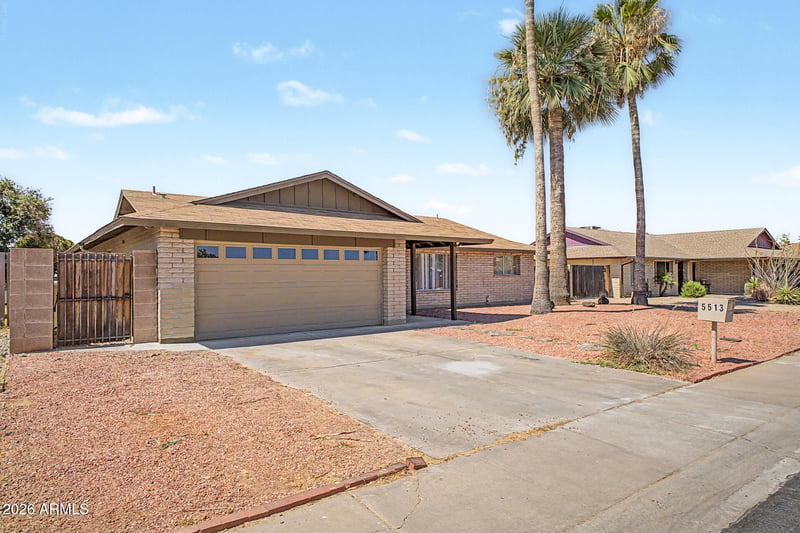 5513 Tierra Buena Ln, Glendale, AZ 85306