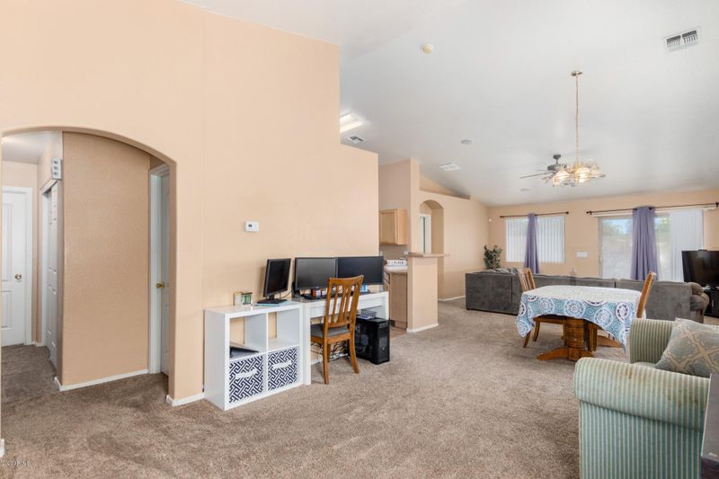5514 S 7th Dr, Phoenix, AZ 85041