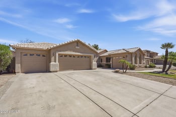 5515 83rd Dr, Glendale, AZ 85305