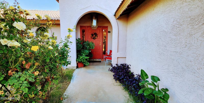 5515 Hatcher Rd, Glendale, AZ 85302