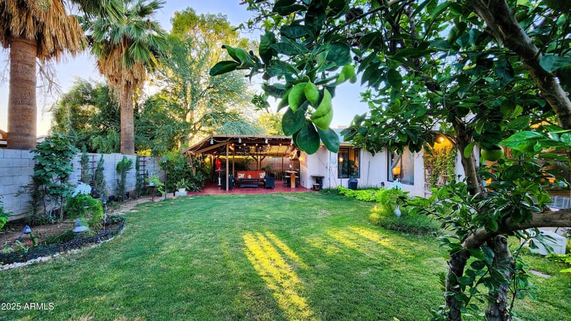 5515 Hatcher Rd, Glendale, AZ 85302