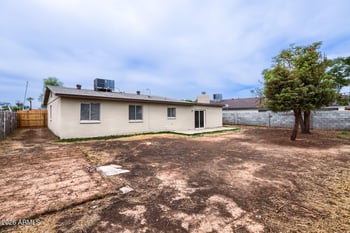 5515 N 72nd Ave, Glendale, AZ 85303