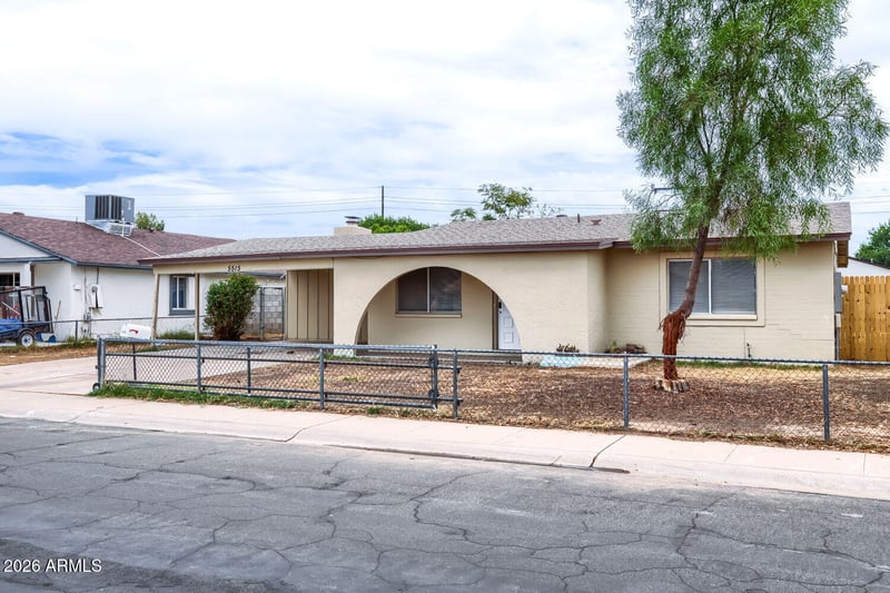 5515 N 72nd Ave, Glendale, AZ 85303
