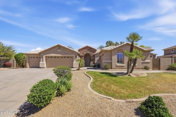 5515 83rd Dr, Glendale, AZ 85305