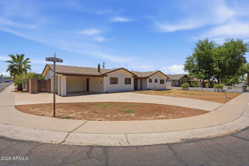 5517 E Avalon Dr, Phoenix, AZ 85018