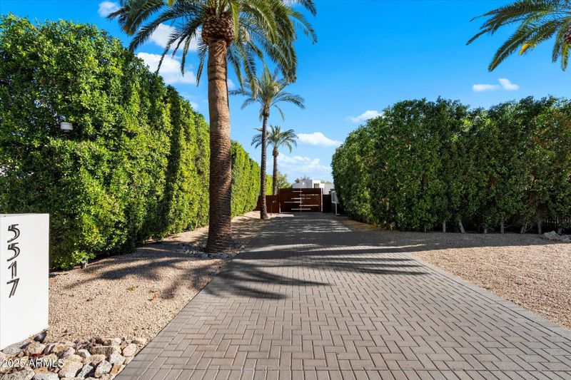 5517 N 68th Pl, Paradise Valley, AZ 85253