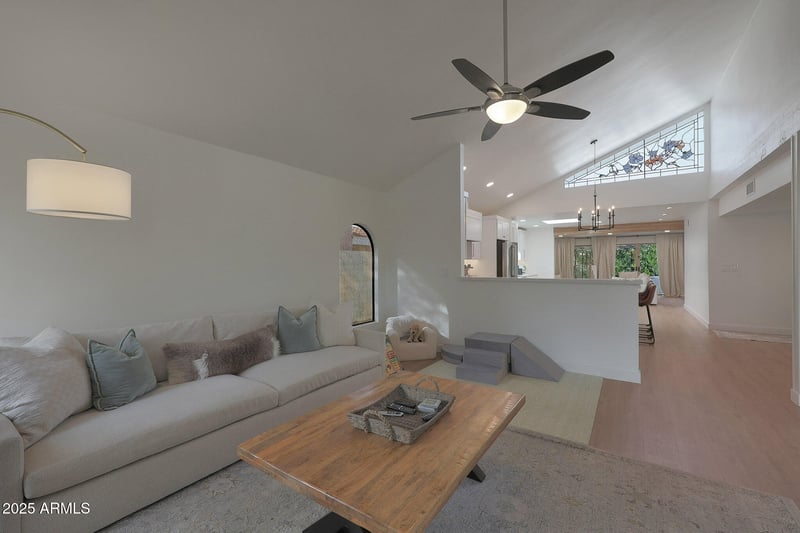 5518 E Cambridge Ave, Phoenix, AZ 85008