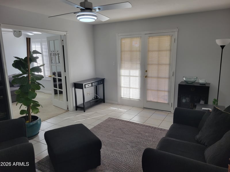 5518 E Lindstrom Ln #1009, Mesa, AZ 85215
