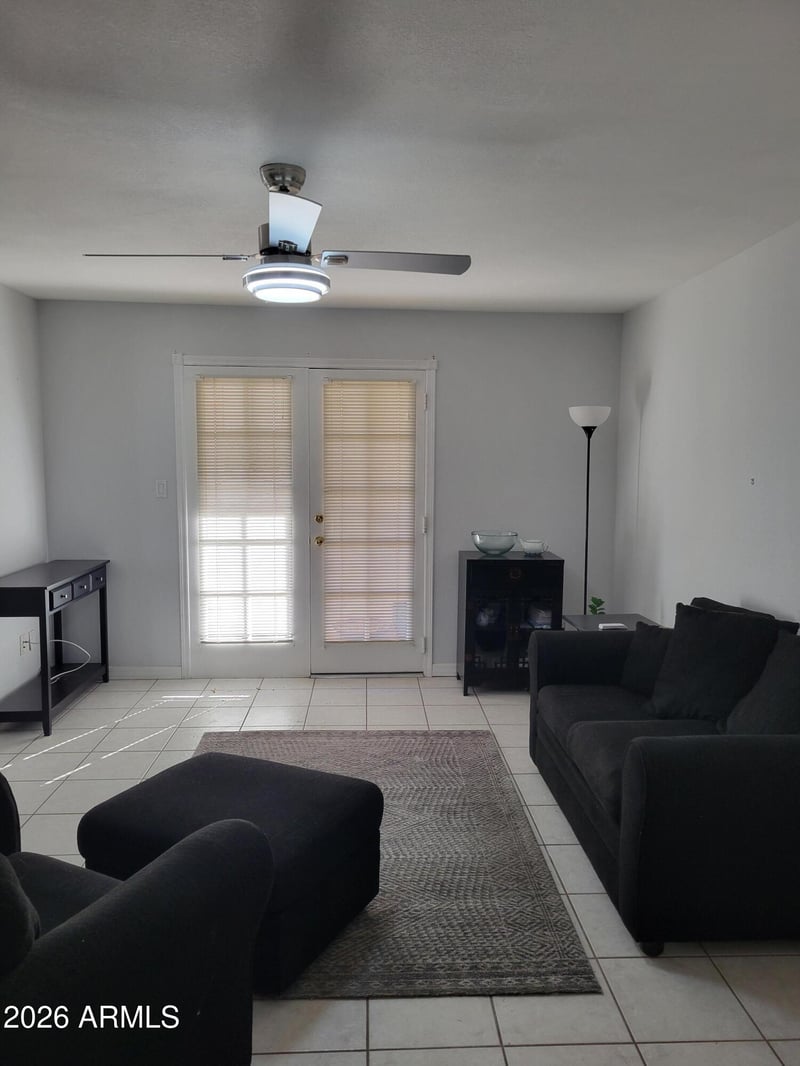 5518 E Lindstrom Ln #1009, Mesa, AZ 85215