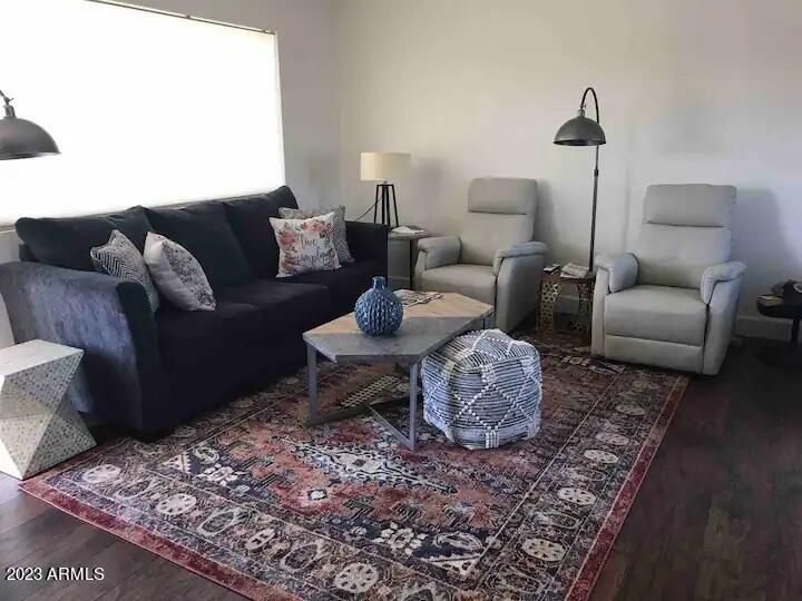 5518 E Lindstrom Ln #A11, Mesa, AZ 85215